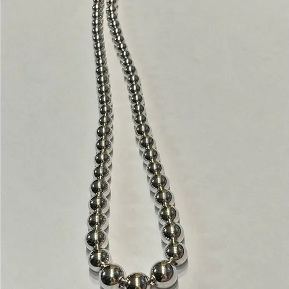 Tiffany & Co Hardwear Graduated Ball Bead Necklace - 925 Silver - 16” - Picture 11 of 15
